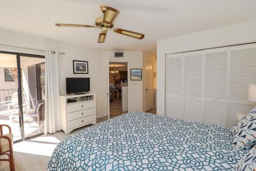 Ocean Village Club E31 - image 39