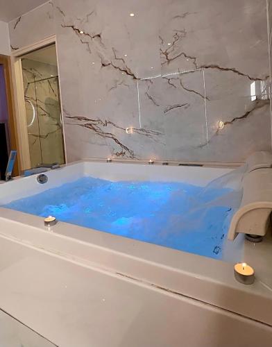 Hot tub, Bulle Evasion in Triel-Sur-Seine