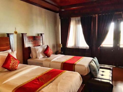 Golden Hotel Dondet in Muang Khong