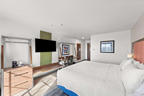 Holiday Inn Express Calexico an IHG Hotel - image 13