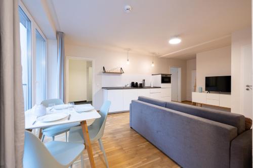 One-Bedroom Apartment image 8