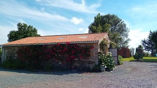 Viesnīcas āriene, La Promesse des Saisons - Jardin et parking privé (La Promesse des Saisons - Jardin et parking prive) in Nueil-sur-Layon