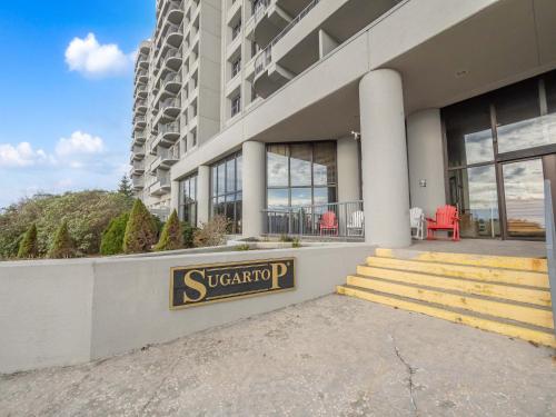 Uhost AI | 2BR Retreat | Scenic Views & Comfort