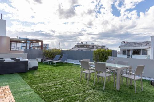 Apartment with Terrace image 3