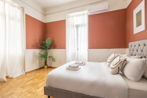 Vintage Acropolis Retreat Charming 3-Bdrm in Koukaki, Atény