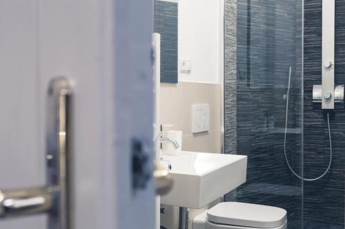 Bolzano Rooms - image 11