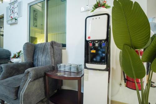 Exterior view, B Link Hotel near Mutiara Garden Restaurant