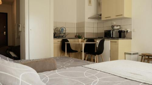 Capstay studio avec grande terrasse proche aéroport Bastia - Lucciana - Centre (Capstay studio avec grande terrasse proche aeroport Bastia - Lucciana - Centre) near Flughafen Bastia-Poretta