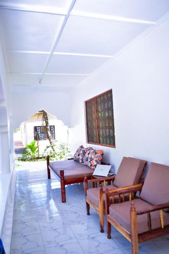 Private Villa & Tropical Garden Cottages near Bofa Beach - by Mango Tree Cottages Kilifi, Kilifi