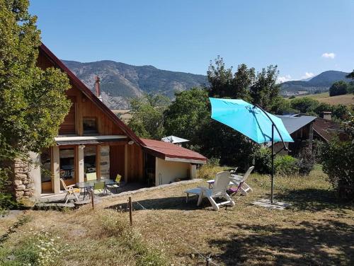Viesnīcas āriene, Gîte La Sittelle (Gite La Sittelle) in Turriers