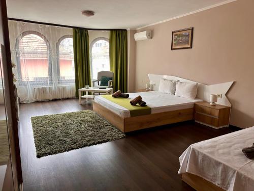 Hotel Oppium Restaurant & Garden - image 12