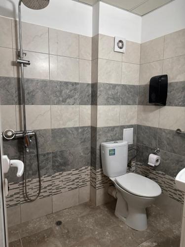 Hotel Oppium Restaurant & Garden - image 2