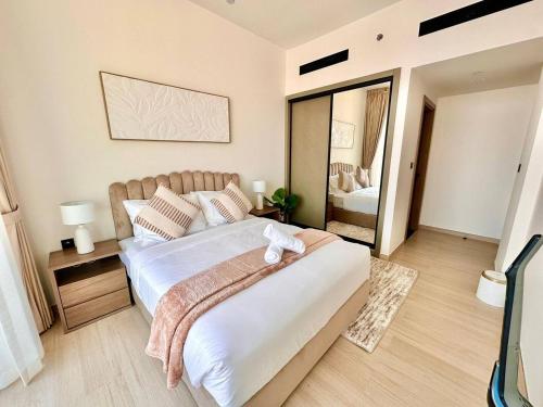 Modern 1br In Jvc Pool, Balcony & Free Parking, Дубай