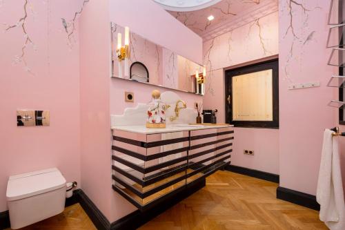 Deluxe Apartment image 10