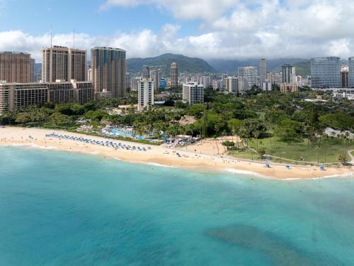 Luana Waikiki Hotel & Suites - image 12