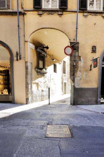 Castellani Apartment - image 14