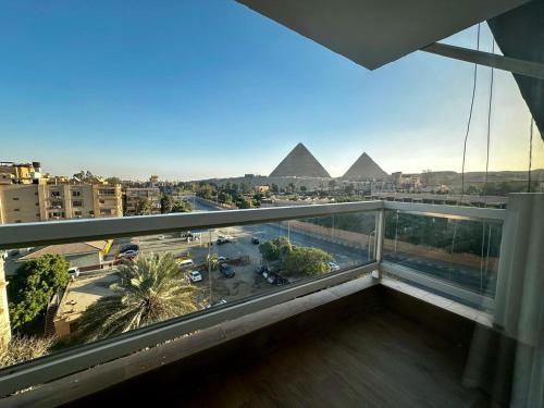 DouDou Pyramids View Hotel