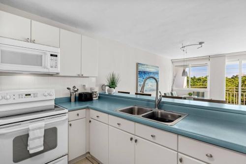 Sea Breeze Haven - A301 in Rio Grande