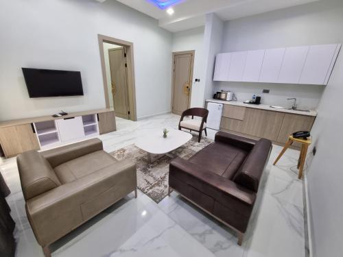 CIRCUSSE SUITES AND APARTMENT ltd