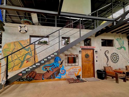 ทัศนียภาพภายนอกโรงแรม, Shipwrecked Hostel in อูบิตา