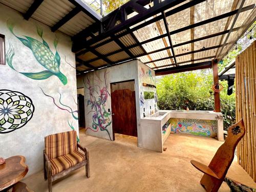 ทัศนียภาพภายนอกโรงแรม, Shipwrecked Hostel in อูบิตา