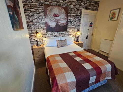 Rivelyn Hotel - image 14