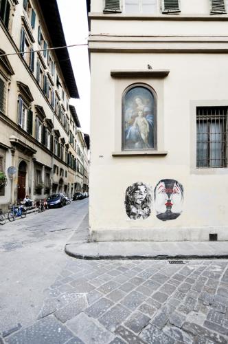 Uffizi Apartment - image 13