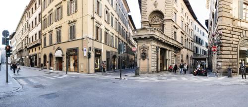 Uffizi Apartment - main image