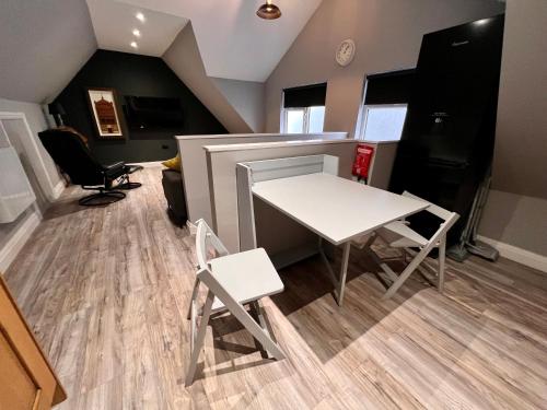 Luxury accommodation in one acre garden Luxury accommodation in one acre garden