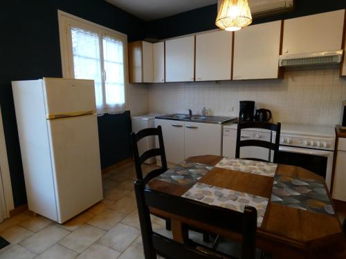 Konyha, Gîte Val de Loire L'instant famille (Gite Val de Loire L'instant famille) in Morton (Poitou-Charentes)