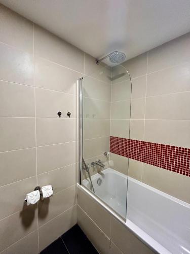 Executive Double or Twin Room image 3