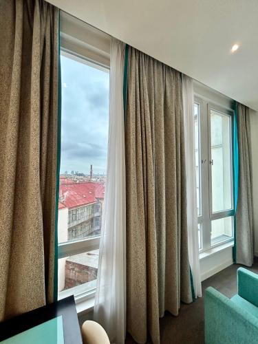 Executive Double or Twin Room image 5