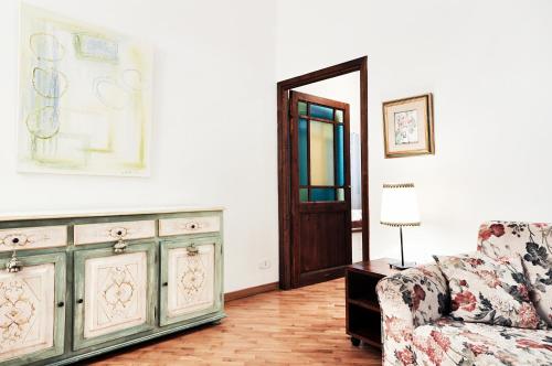 Uffizi Apartment 2 - image 13