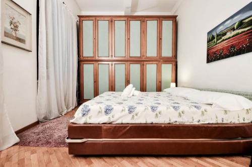 Uffizi Apartment 2 - image 3