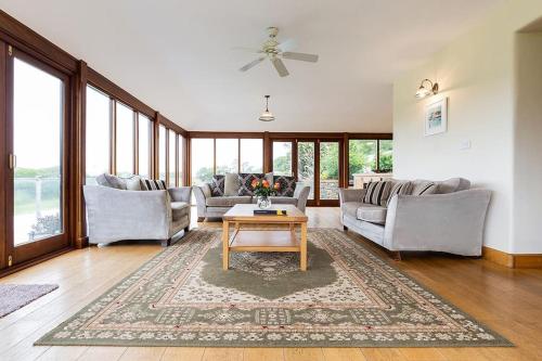 Hendra Barn at Hendra Barns Hendra Barn at Hendra Barns