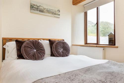 Hendra Barn at Hendra Barns Hendra Barn at Hendra Barns