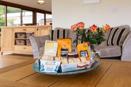 Hendra Barn at Hendra Barns Hendra Barn at Hendra Barns