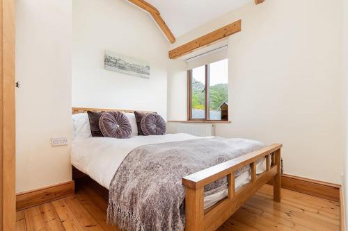 Hendra Barn at Hendra Barns Hendra Barn at Hendra Barns