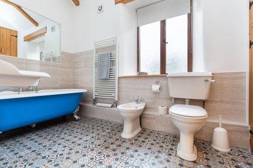 Hendra Barn at Hendra Barns Hendra Barn at Hendra Barns