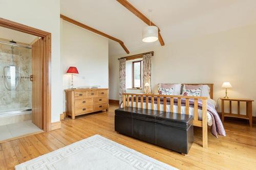 Hendra Barn at Hendra Barns Hendra Barn at Hendra Barns