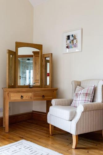 Hendra Barn at Hendra Barns Hendra Barn at Hendra Barns