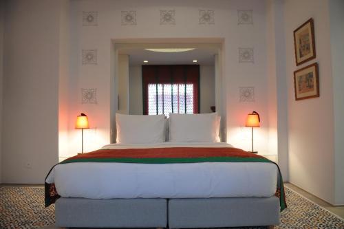 Deluxe Double Room image 10