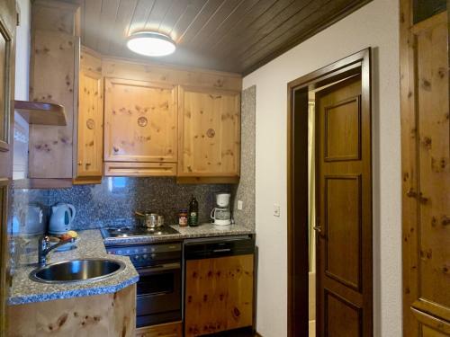 Apartment Residenza Chesa Margun 15-6 by Interhome in سيلفابلانا