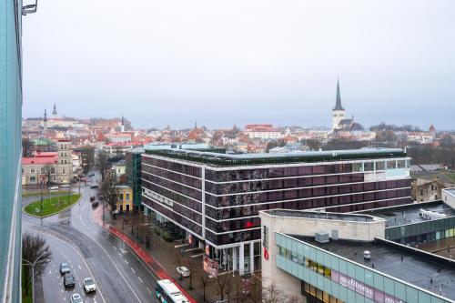 Studio Apartment with Balcony image 7