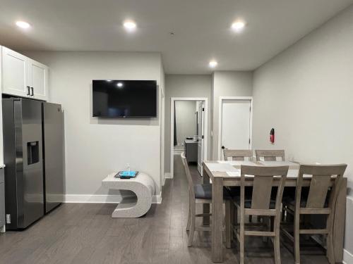 Charming 3BR 2BA with Private Patio in Philadelphia, USA