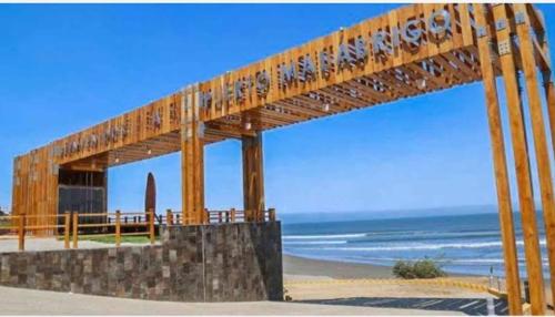 Hotel Chicama Home and lounge in Пуерто Чікама