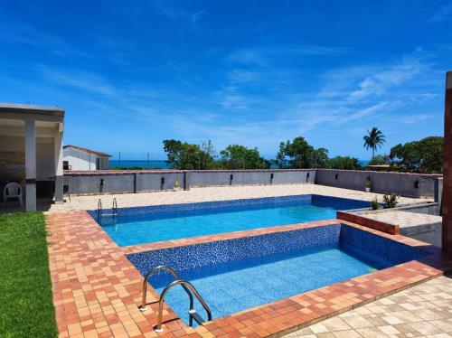Басейн, Hostel Vista Mar in Порту-Сегуру