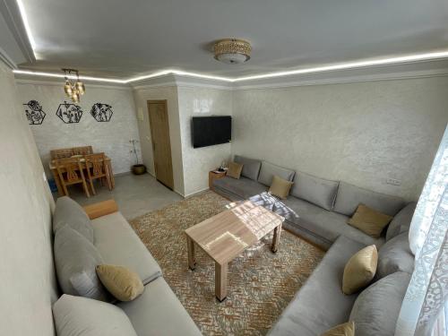Apartment Anza with Terrace 3