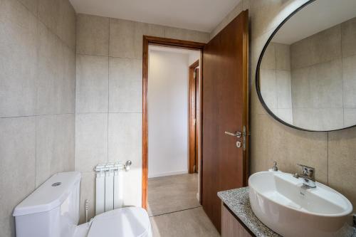 Downtown Apartment, Stunning Views, Terrace PL1 by Apartments Bariloche