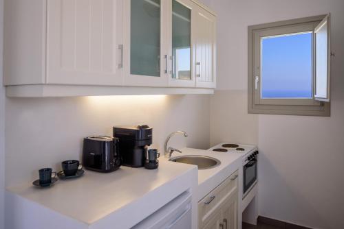 Seascape Suites Folegandros 4